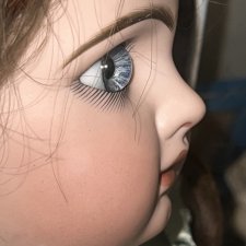Какими должны быть глаза у настоящей редкой антикварной французской куклы?