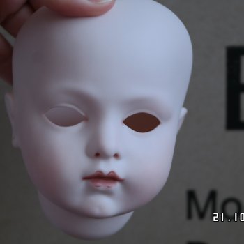 Расписала губы ещё двум Брю ⚙️