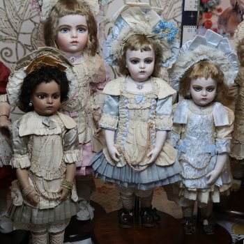 Bru Jne готовятся к выставке 💎