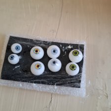 Продам глазки 8/4 и одни 6/3см