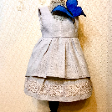 Обычное серое платье