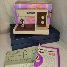 Швейная машинка кукольная Pico