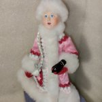 Снегурочка со снегирем