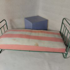 Кровать кукольная СССР  Железная разборная с матрасом