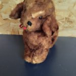 Собака, щенок плюшевый ищет новый дом.