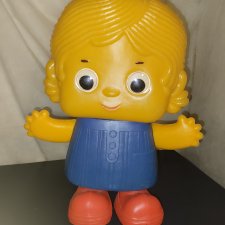 Игрушка из полиэтилена (дутыш) СССР "Кукла-Топотушка"
