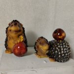 Жизнерадостные ежики Керамика? Полистоун? Винтаж