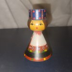 Деревянная игрушка СССР Девушка в народном костюме