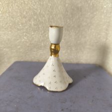 Изящный маленький подсвечник под тонкую свечу