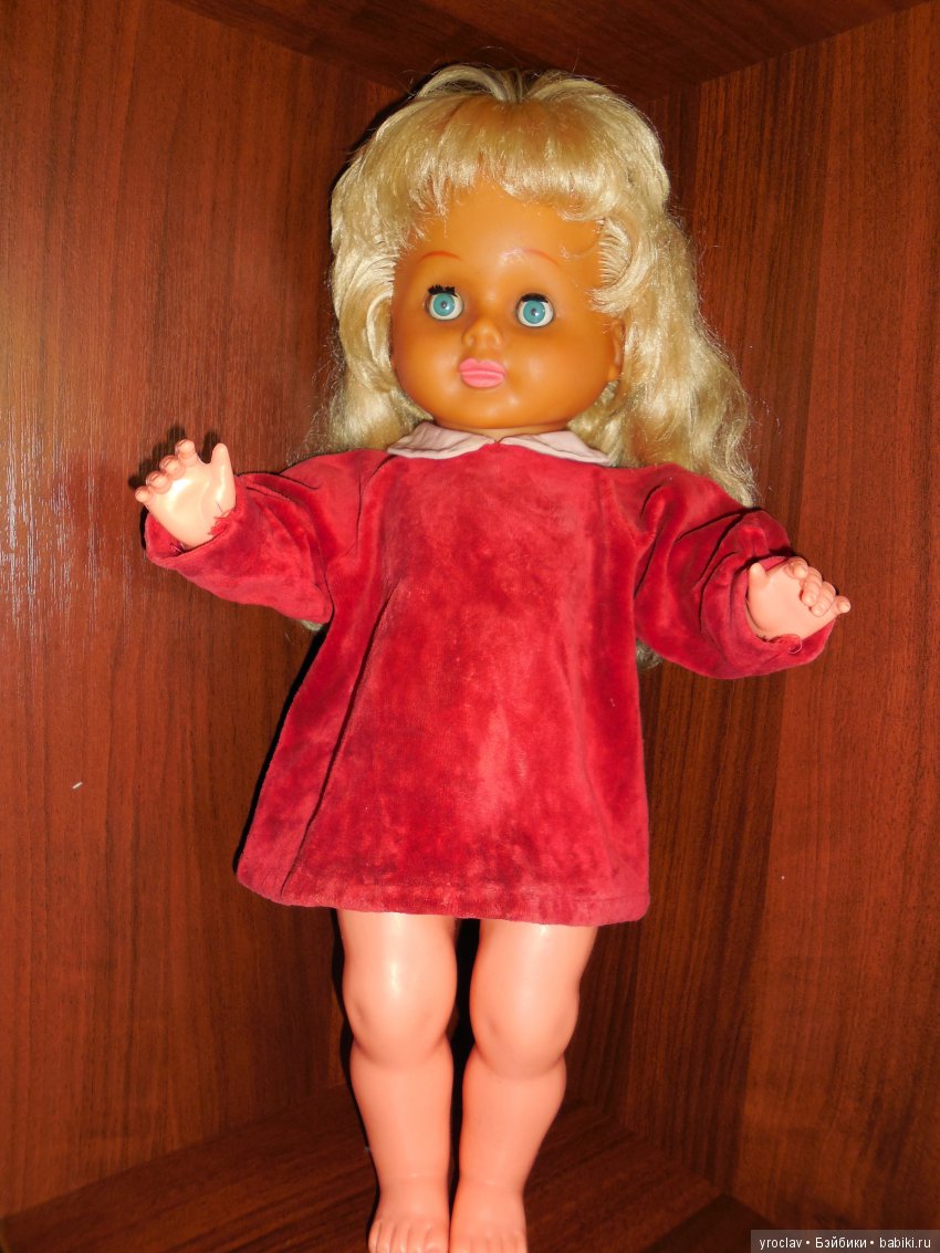 Кукла, скорее всего, ГДРовская. Рост 47см.
