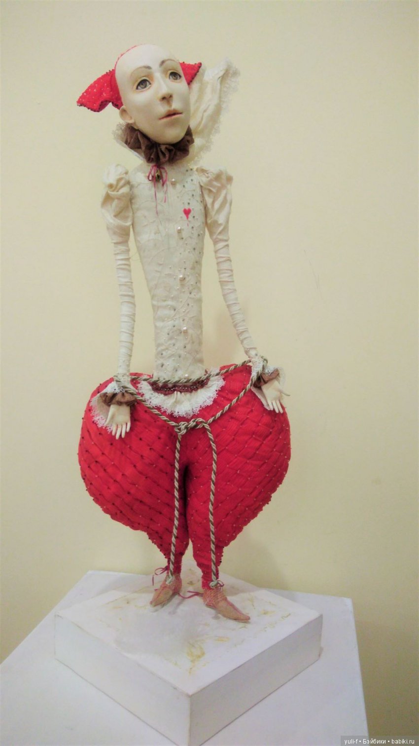 "МикроМакрос" - выставка художественных кукол в Саратове (фото 2)