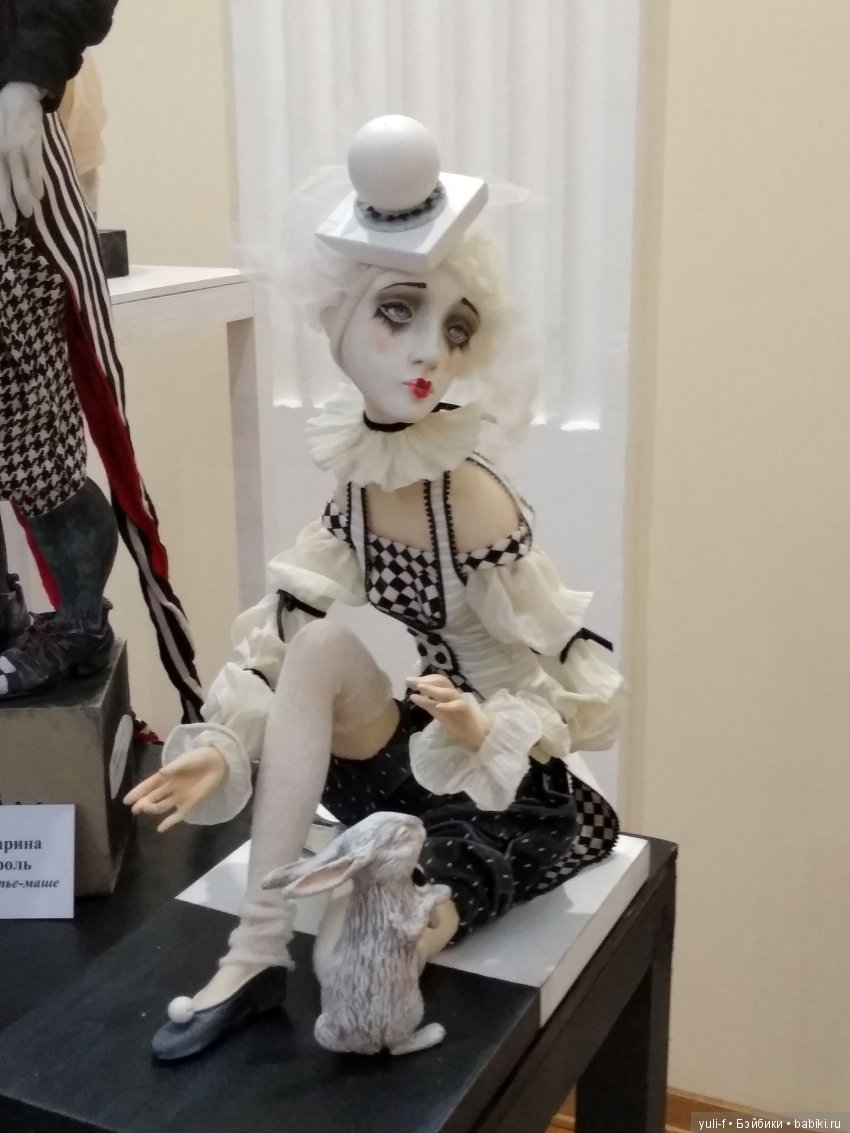 "МикроМакрос" - выставка художественных кукол в Саратове