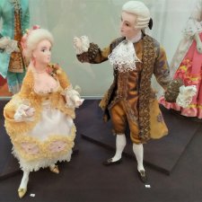 Мода в искусстве. Воскресный день в музее