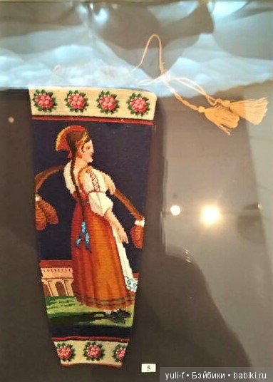 Мода в искусстве. Воскресный день в музее