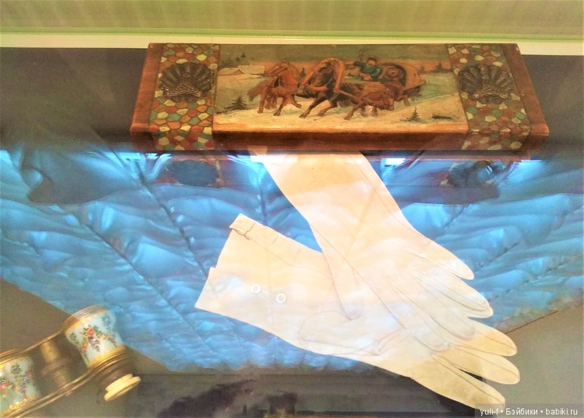 Мода в искусстве. Воскресный день в музее