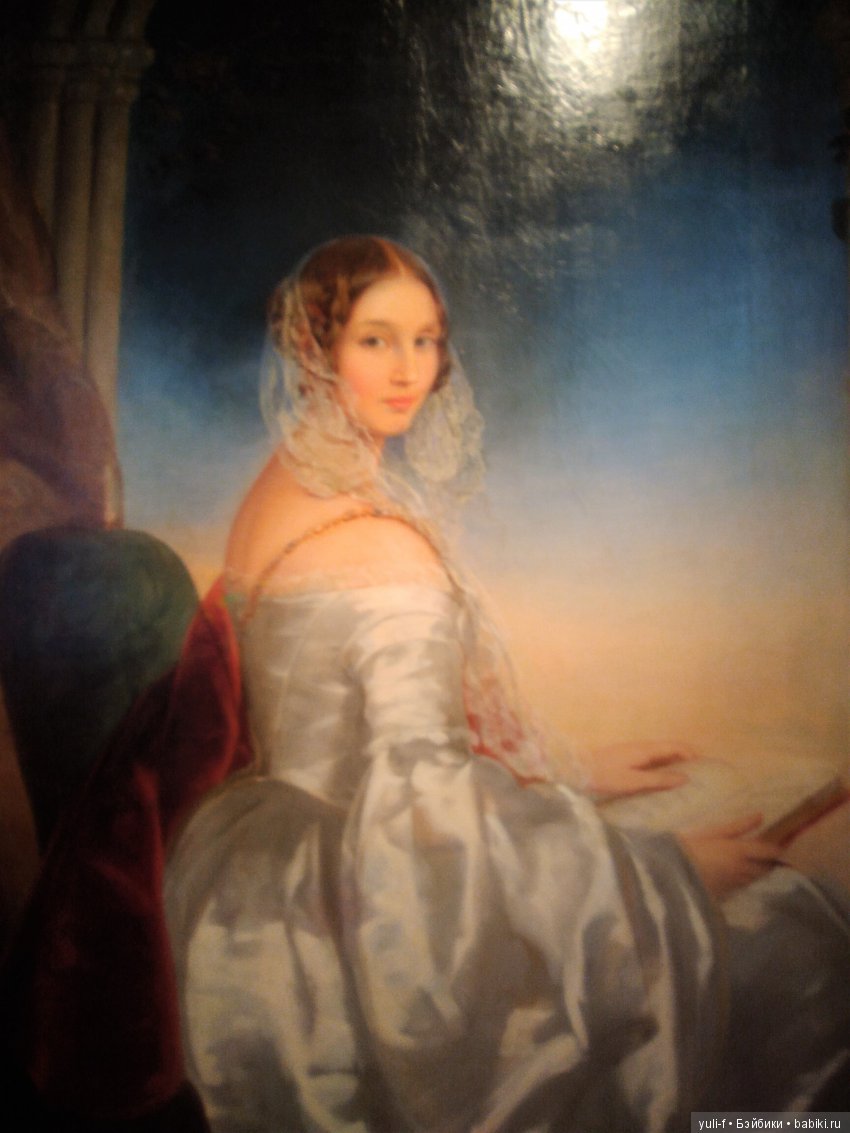 Мода в искусстве. Воскресный день в музее