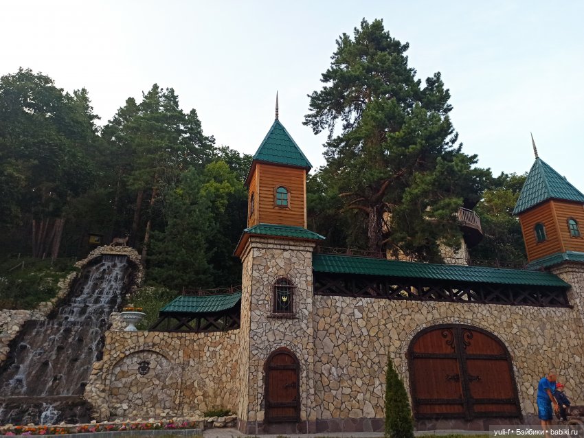 В краю сосен, меловых гор и ... водопадов