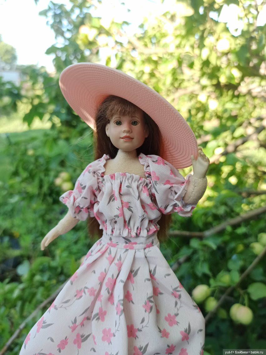 Зося примеряет новый образ