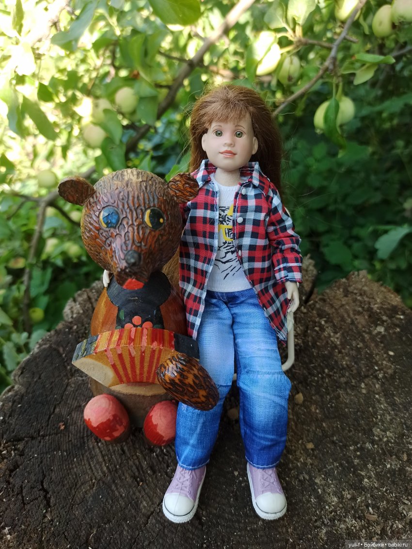 Зося примеряет новый образ