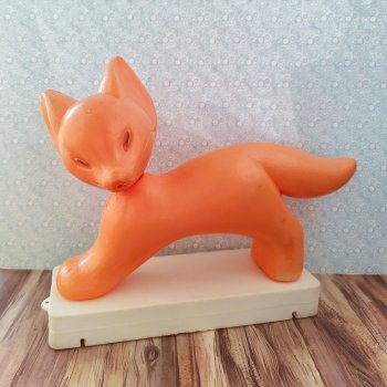 Одинокий Лис желает познакомиться и завИсти себе друзей ©