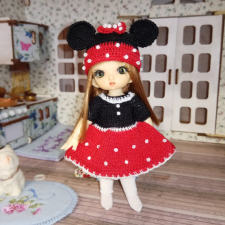 А кто это у нас такой разный