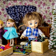 Наряжаем ёлку. Realpuki. 192