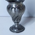 Миниатюрная оловянная вазочка
