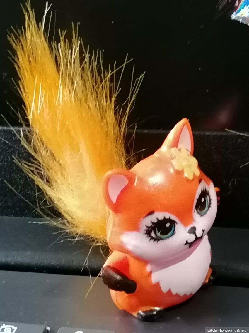 Подарки продолжают подъезжать (фото 5)