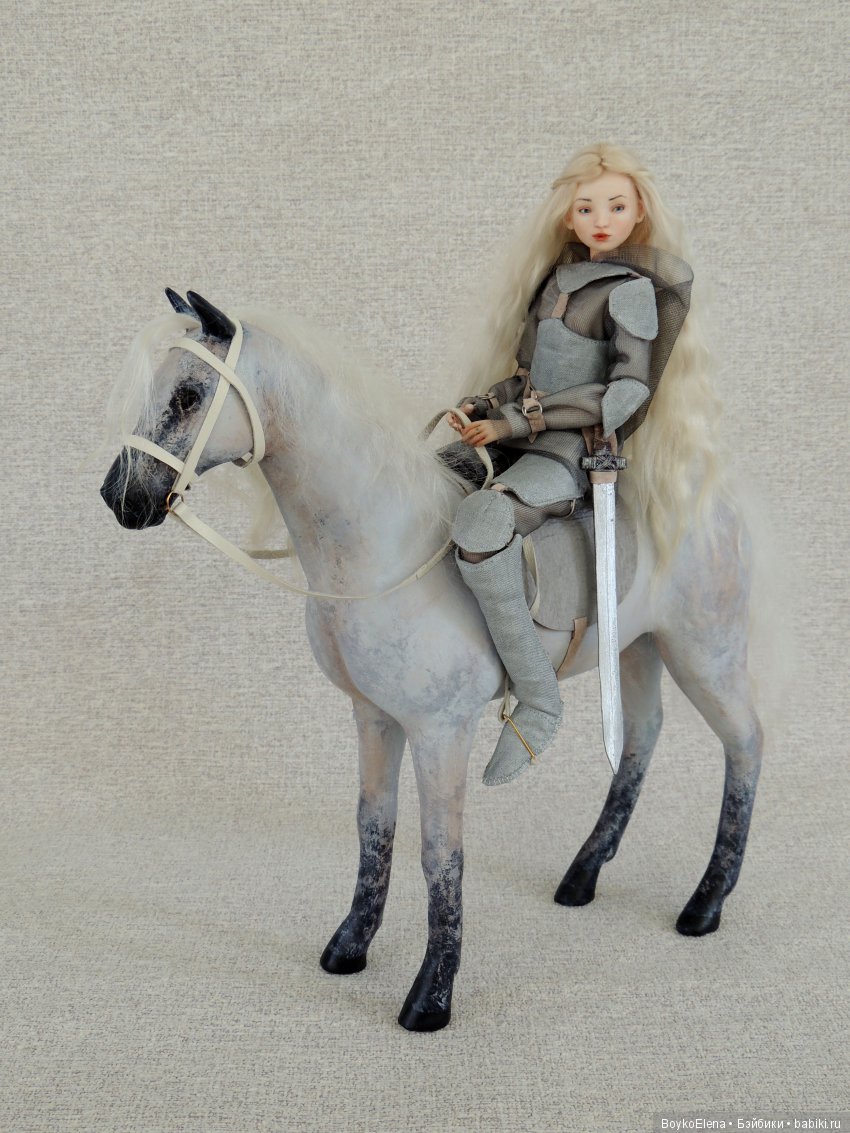 Жанна д’Арк. Фарфоровая кукла | Бэйбики Жанна д’Арк. Фарфоровая кукла (фото 2)