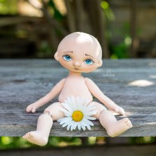 Голубоглазая девчушка от Наташи Исенбаевой