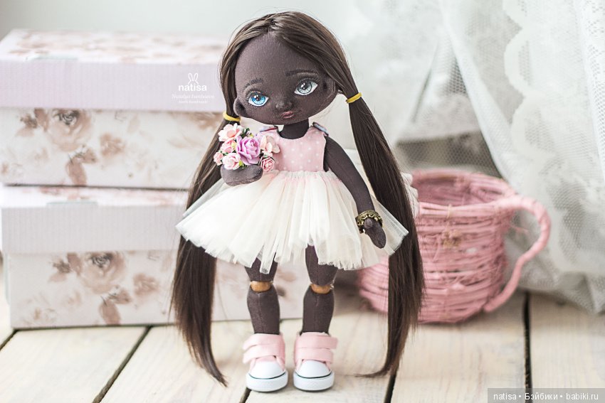 Текстильная негритяночка с гетерохромией от Наташи Исенбаевой (фото 9)