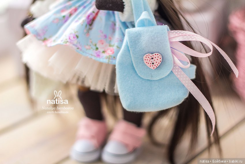 Текстильная негритяночка с гетерохромией от Наташи Исенбаевой