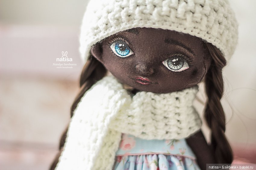 Текстильная негритяночка с гетерохромией от Наташи Исенбаевой (фото 8)