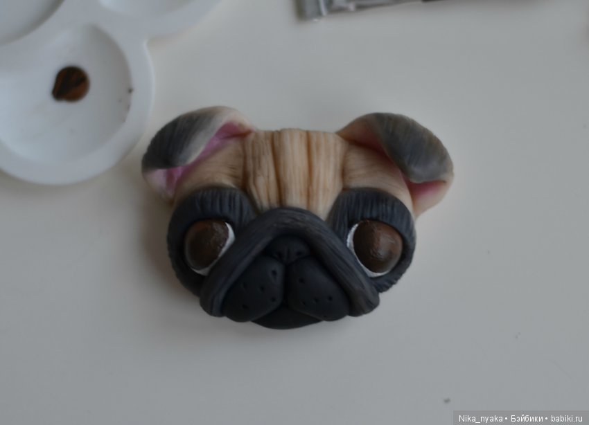 Расписываем глазки мопсику (фото 3)