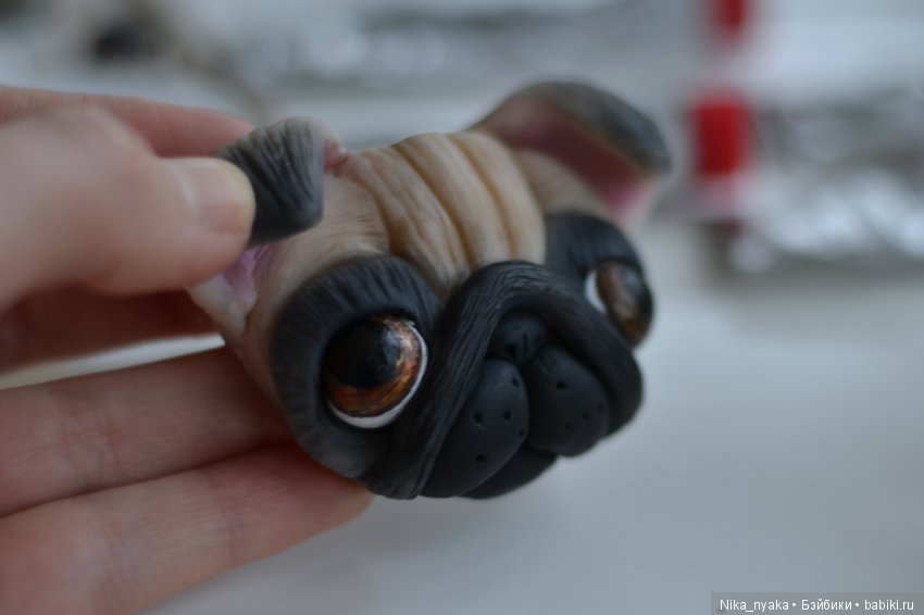 Расписываем глазки мопсику (фото 5)