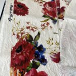 Костюмная с цветами