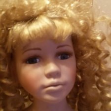 Грустная леди, фарфоровая кукла