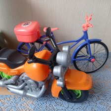Велосипед и мотоцикл для кукол