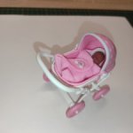 Розовая коляска zuru my mini baby
