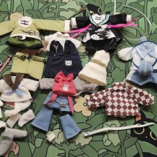 Лот одежды на шарнирных кукол из блайндбоксов