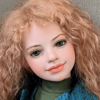 Николь- моя новая кукла.