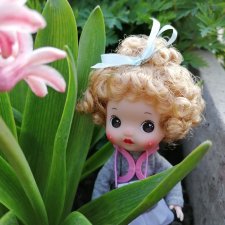 Малышка с золотыми кудряшками. Куколка mini cherry от PeachFace
