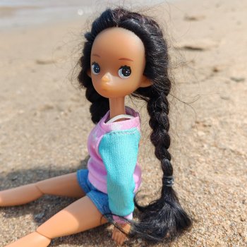 С куклой на дачу