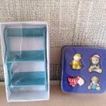 Полочка с игрушками из коллекции Кукольный дом