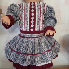 Платье для винтажной куклы