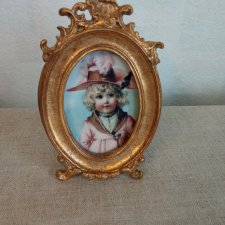 Рамочка с велюровым купоном для кукольного интерьера