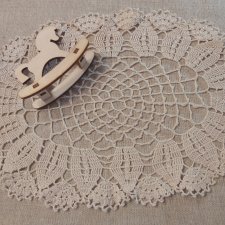 Салфетка ручной работы для кукольного интерьера