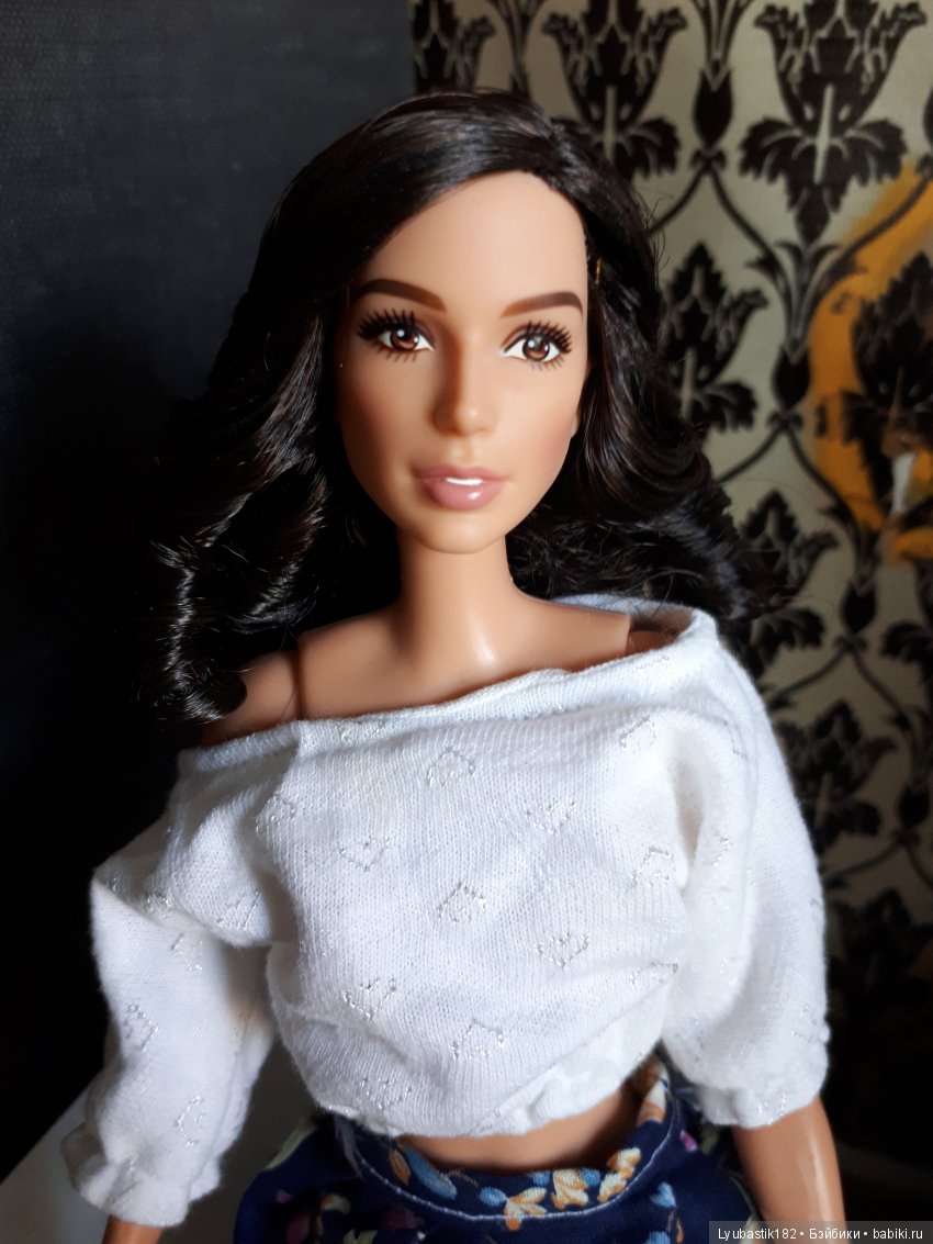 Немного новеньких или как можно долго перебирать невест (фото 6)