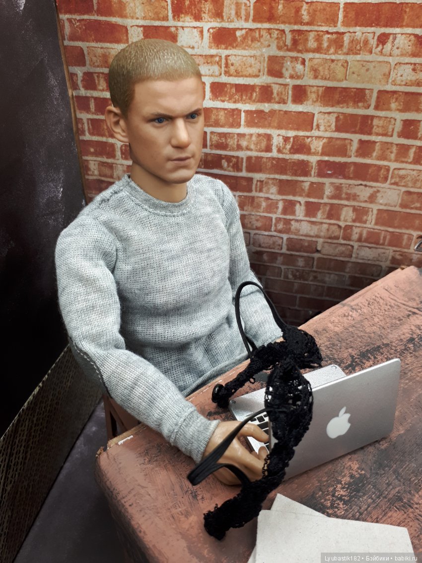 Жизнь в городе N. Сувениры