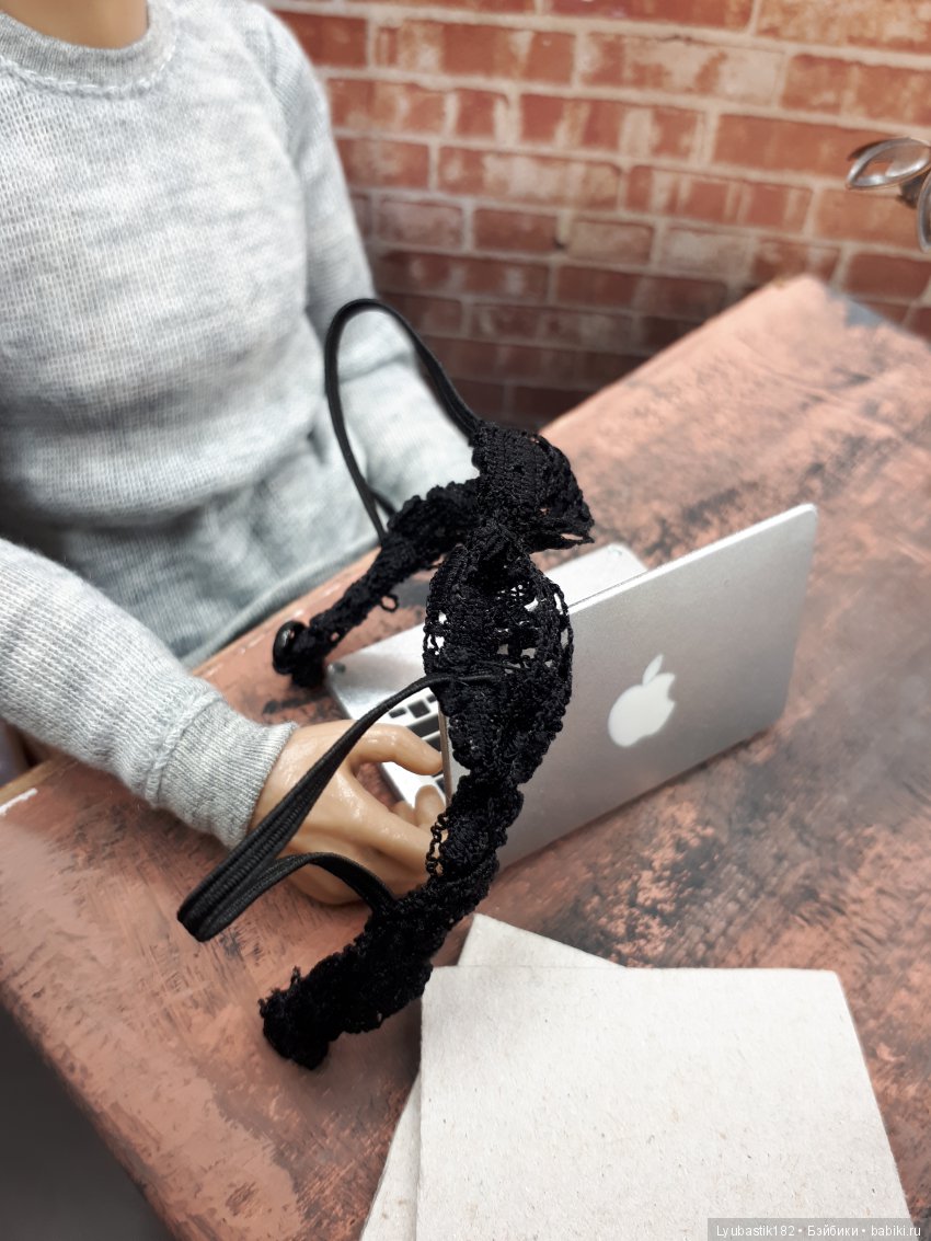 Жизнь в городе N. Сувениры